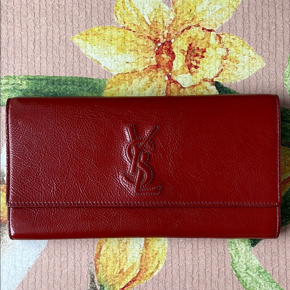 🚨YSL Belle de Jour🚨Burnt orange patent leather clutch / brown stitching / EUC